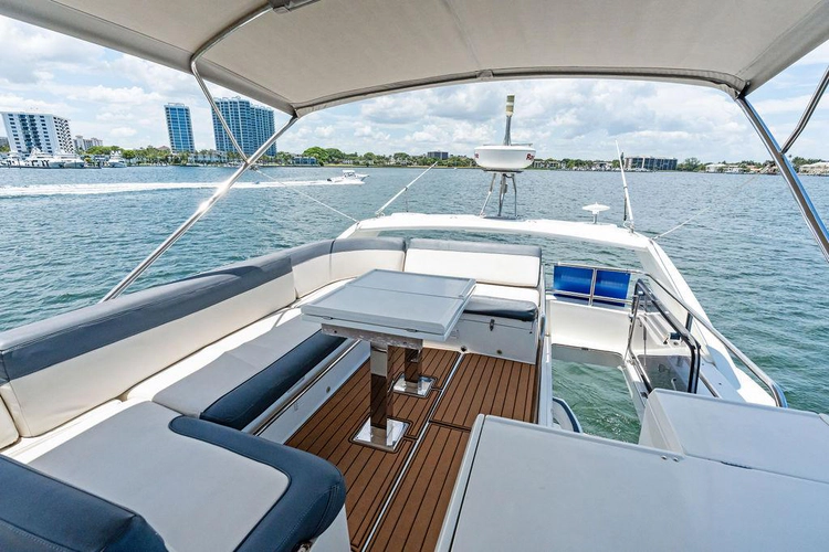 Sea Whisperer Yacht Photos Pics 