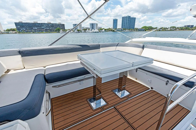 Sea Whisperer Yacht Photos Pics 