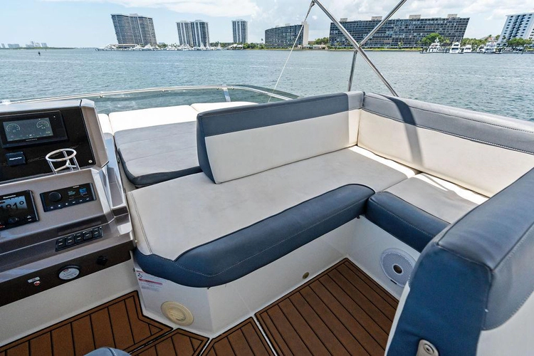 Sea Whisperer Yacht Photos Pics 