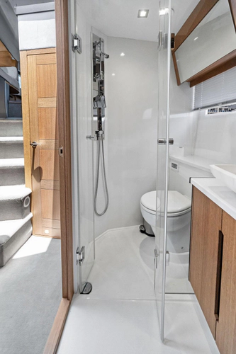 Sea Whisperer Yacht Photos Pics 