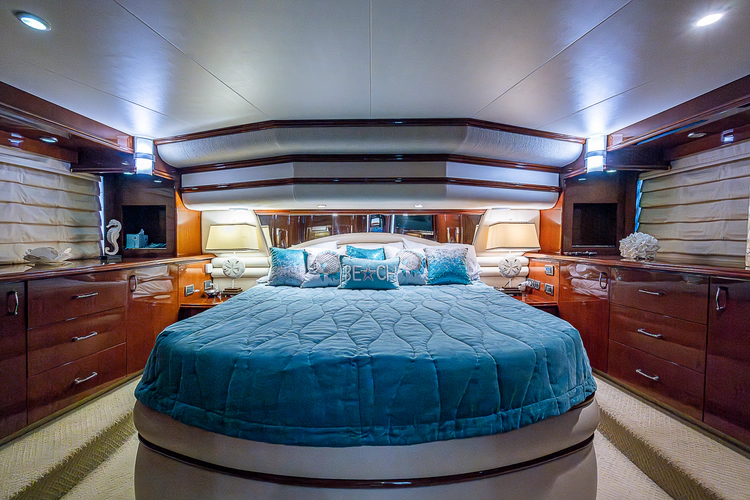 Ohana Yacht Photos Pics 