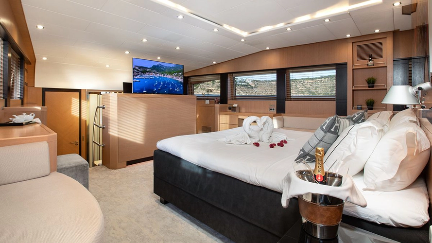Ycm 120 Yacht Photos Pics 