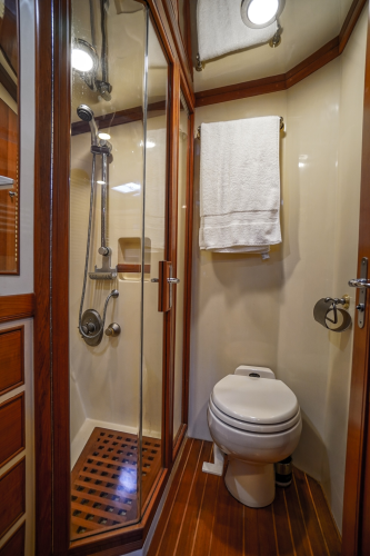 The Garlic Yacht Photos Pics 