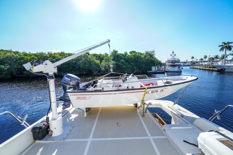 The Garlic Yacht Photos Pics 