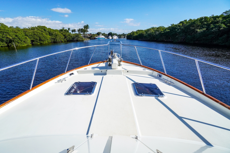 The Garlic Yacht Photos Pics 