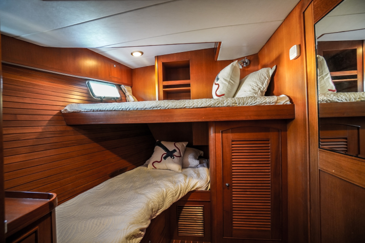 The Garlic Yacht Photos Pics 