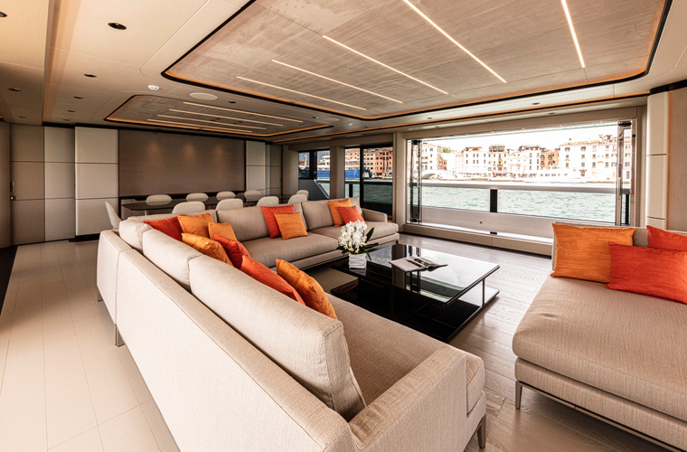 Ducale 120 Yacht Photos Pics 
