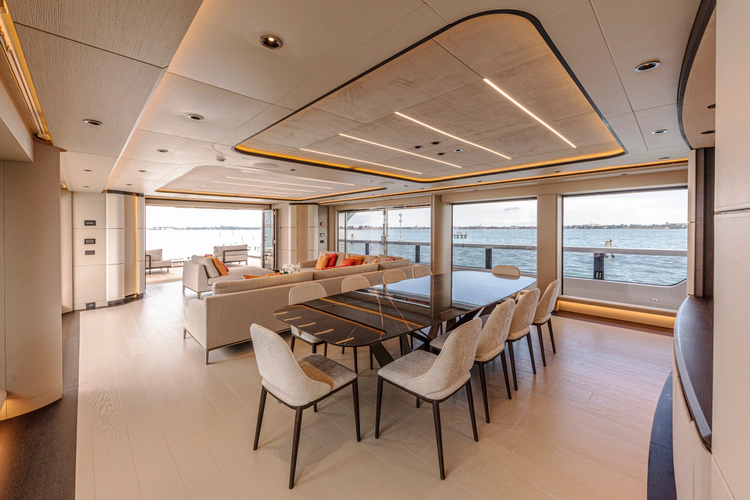 Ducale 120 Yacht Photos Pics 