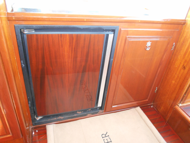 Dazzler Yacht Photos Pics 