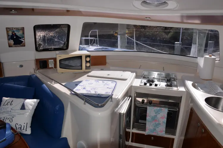 Dreamweaver Yacht Photos Pics 