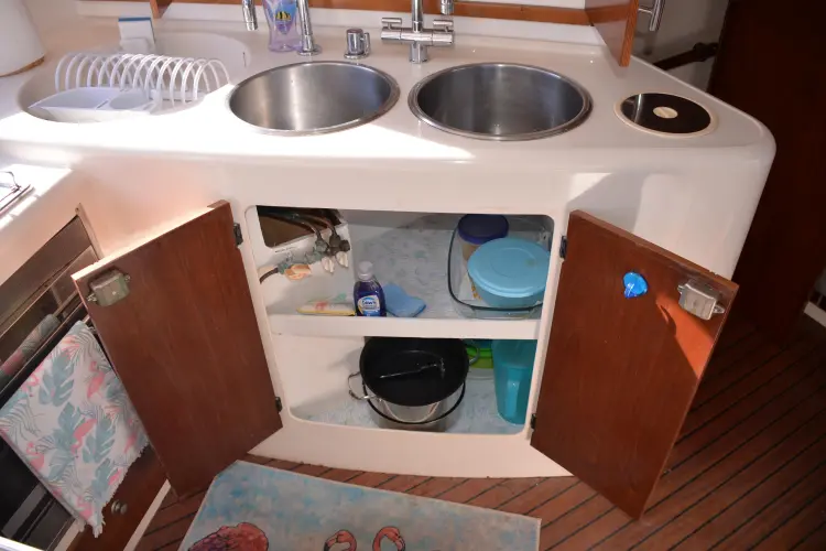 Dreamweaver Yacht Photos Pics 