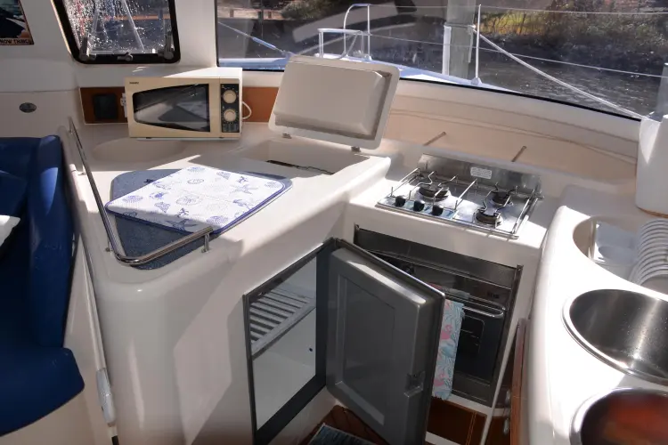 Dreamweaver Yacht Photos Pics 