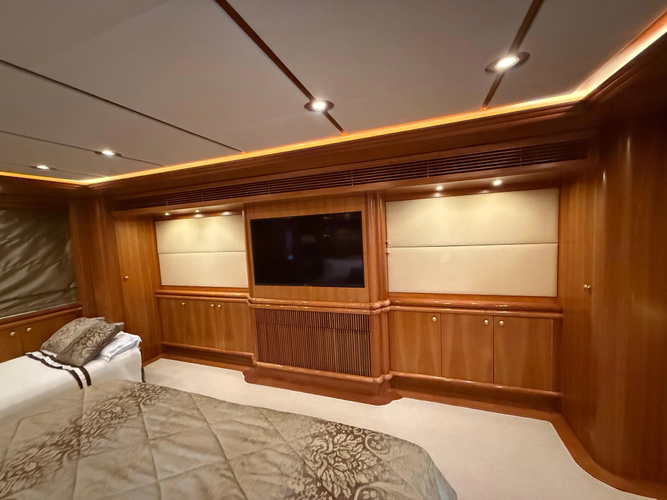 Sunrise Yacht Photos Pics 