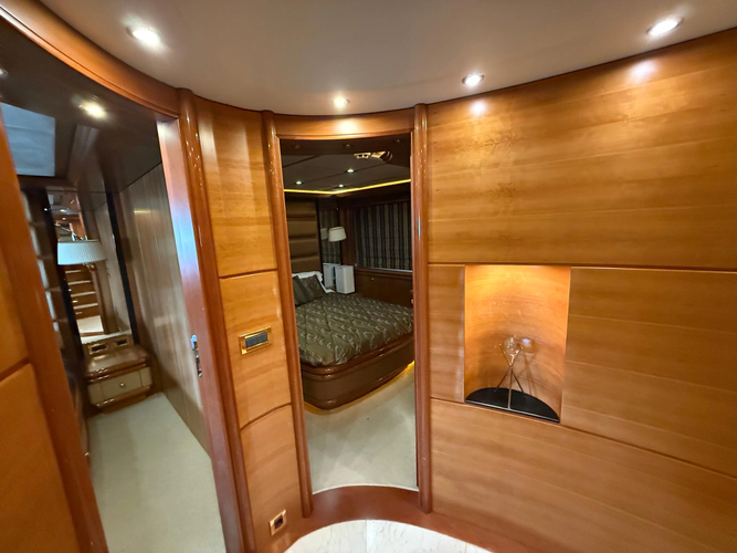 Sunrise Yacht Photos Pics 