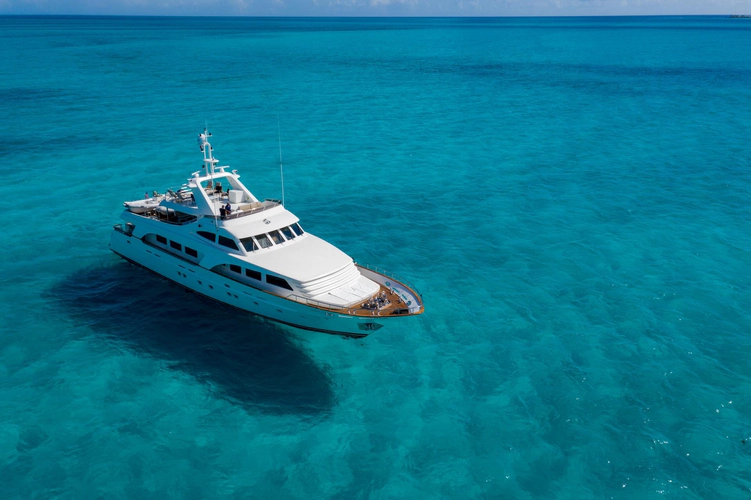 Sunrise Yacht Photos Pics 