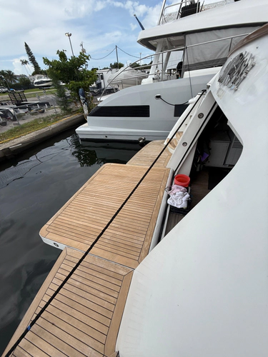 Sunrise Yacht Photos Pics 