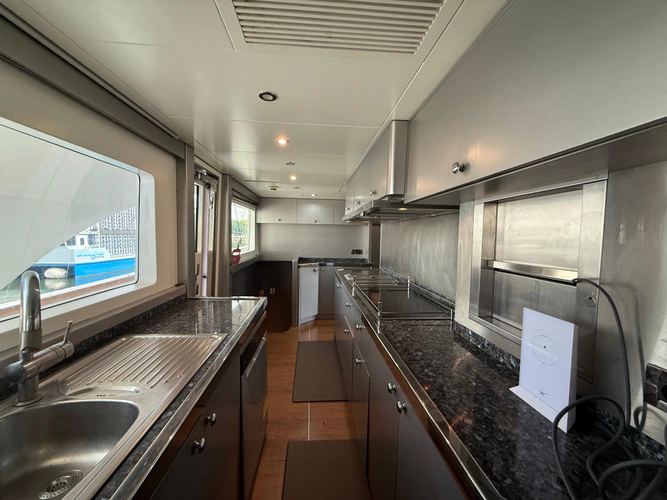 Sunrise Yacht Photos Pics 