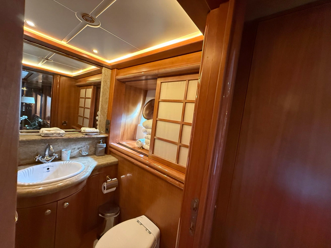 Sunrise Yacht Photos Pics 