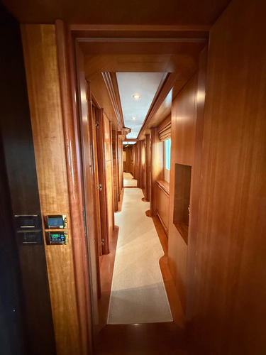 Sunrise Yacht Photos Pics 