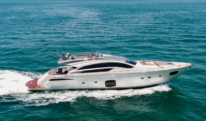 82' Pershing 2017
