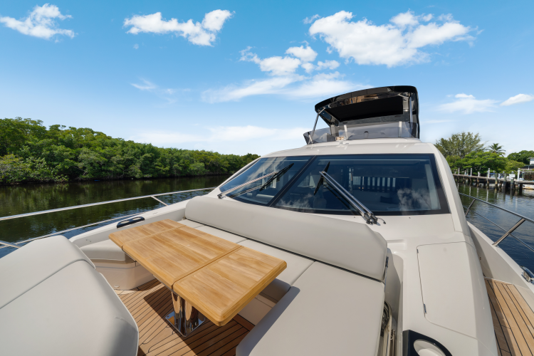 Manhattan 68 Yacht Photos Pics 