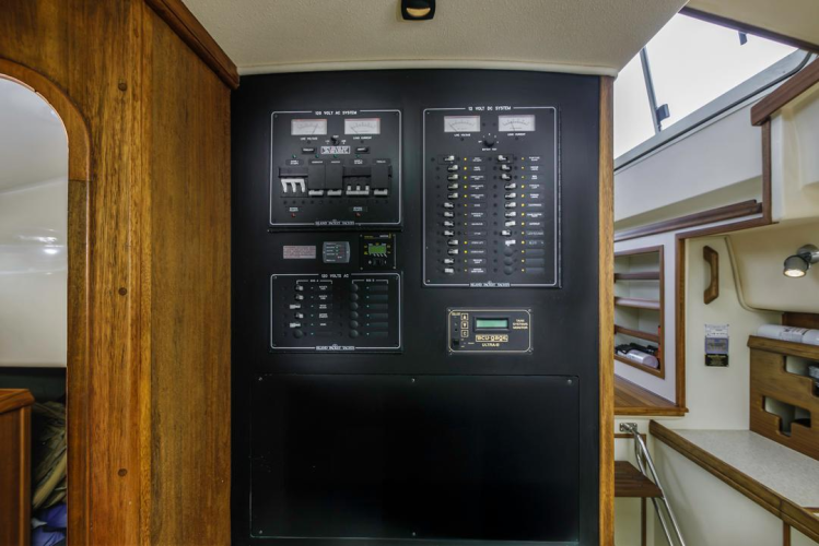 Seeker Yacht Photos Pics 