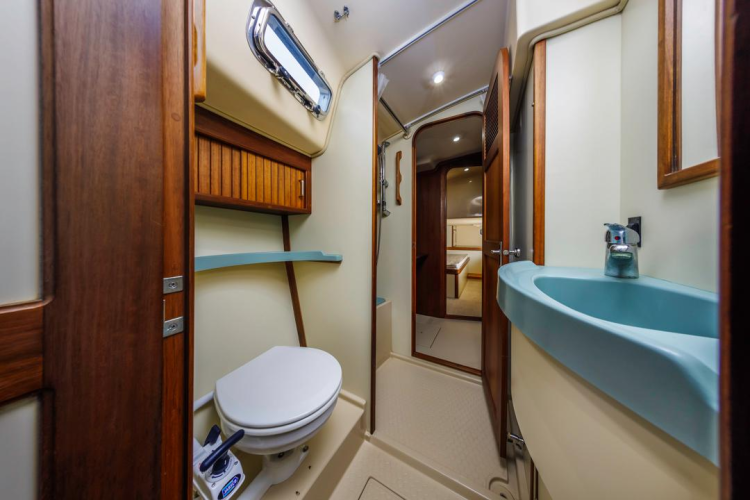 Seeker Yacht Photos Pics 