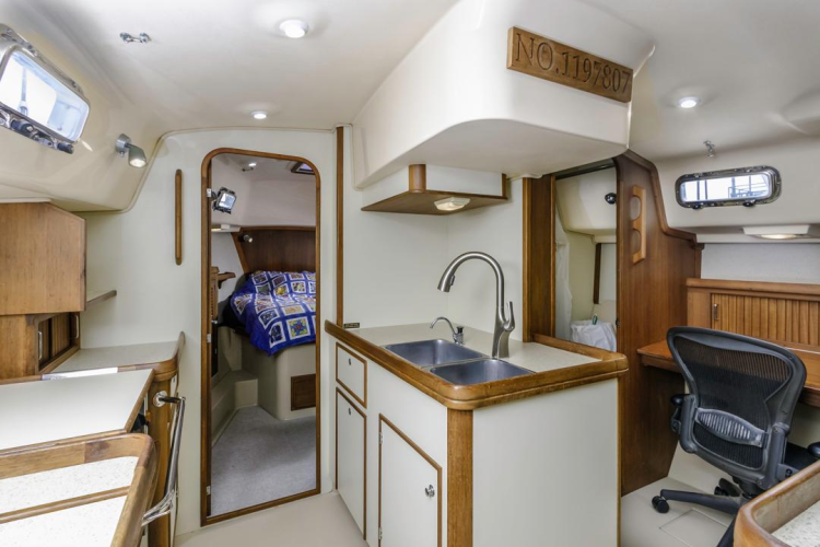 Seeker Yacht Photos Pics 