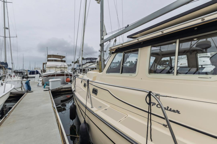 Seeker Yacht Photos Pics 