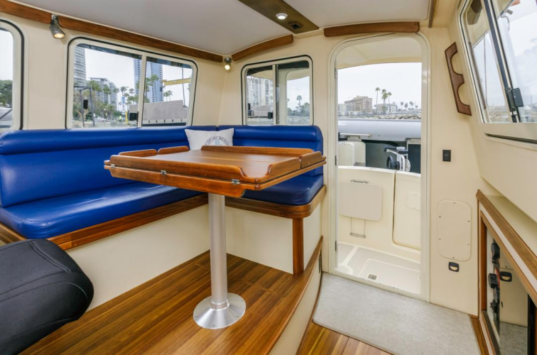 Seeker Yacht Photos Pics 