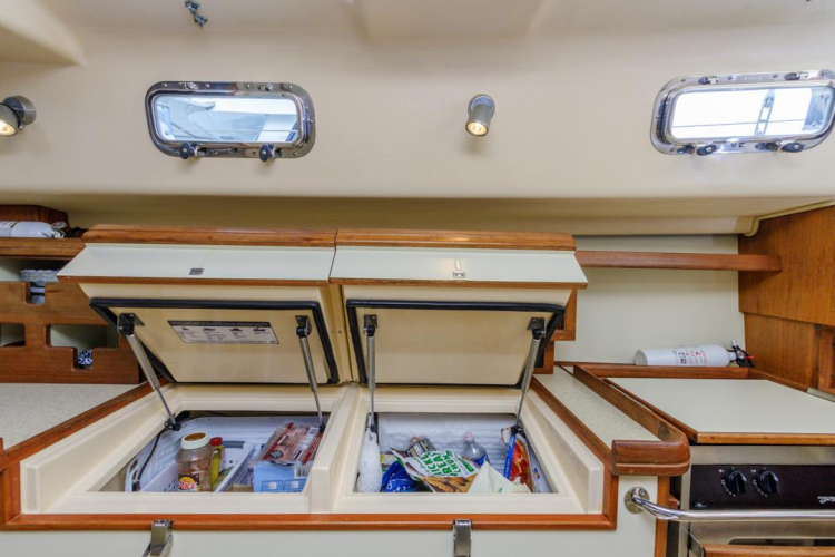 Seeker Yacht Photos Pics 