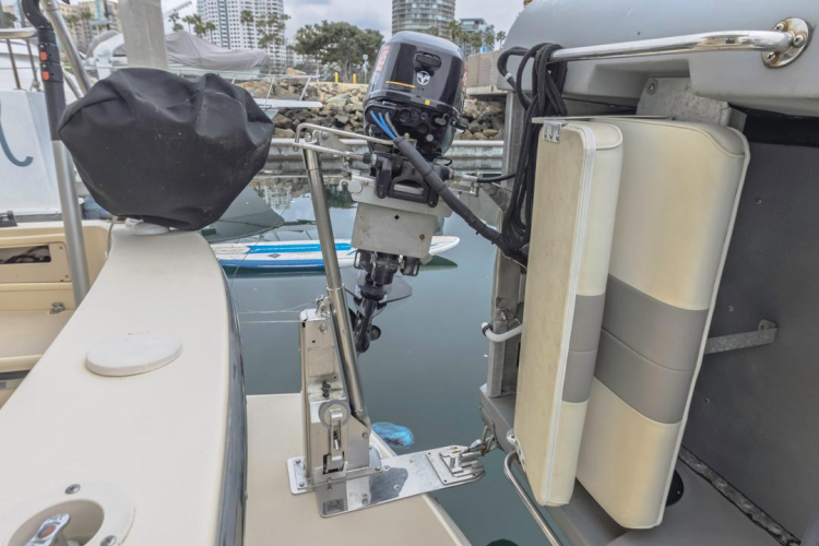 Seeker Yacht Photos Pics 