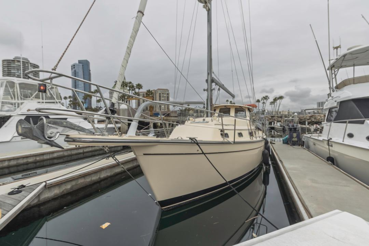 Seeker Yacht Photos Pics 