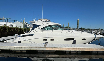 47' Sea Ray 2010