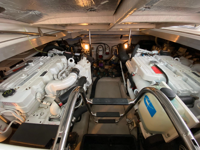 Equinox Yacht Photos Pics 