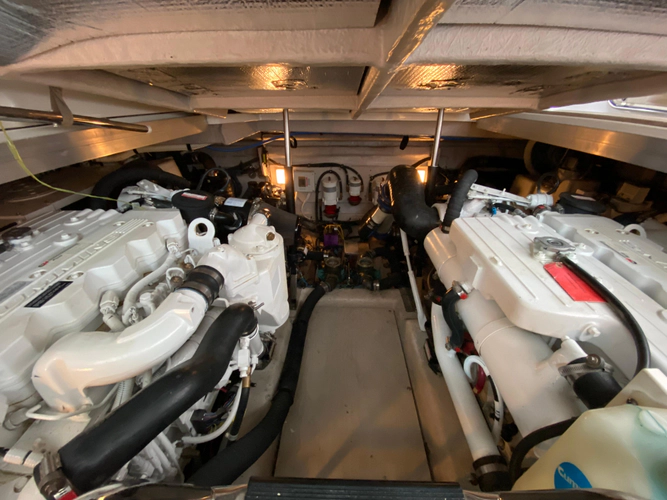 Equinox Yacht Photos Pics 