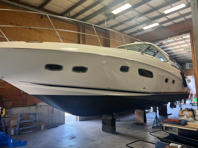 Equinox Yacht Photos Pics 