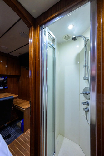 Miss Dunia Yacht Photos Pics 