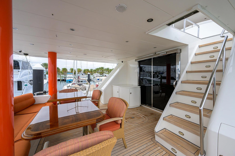 Miss Dunia Yacht Photos Pics 