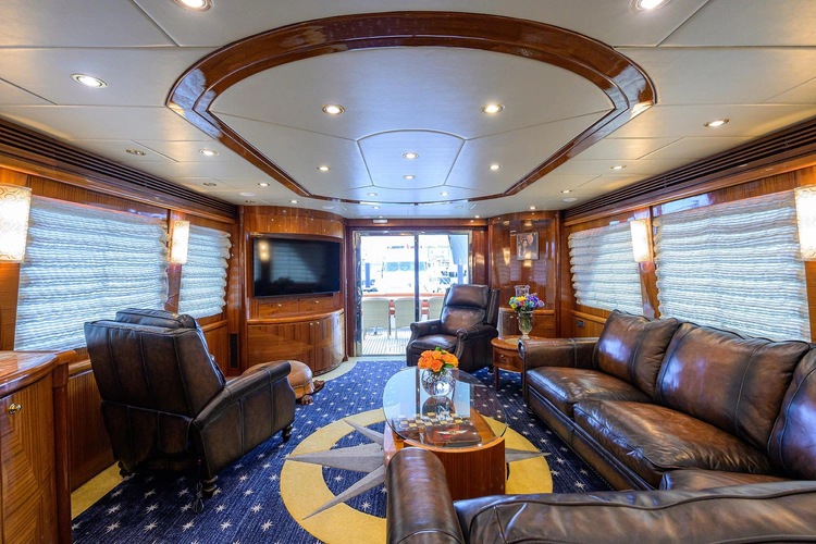 Miss Dunia Yacht Photos Pics 