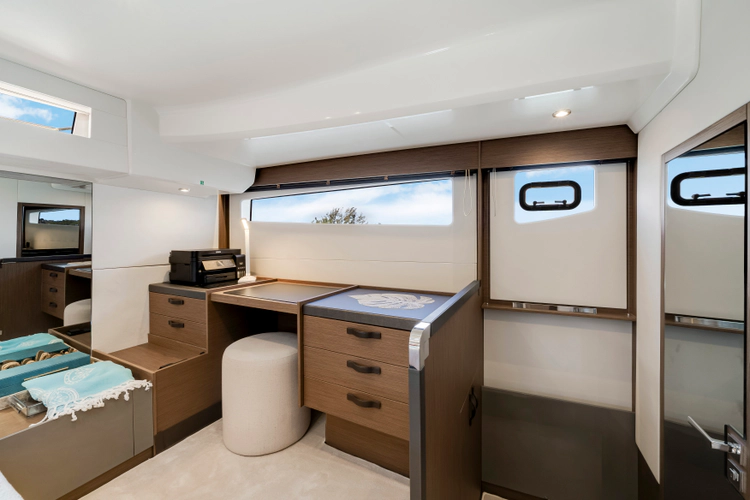 Double Life Yacht Photos Pics 