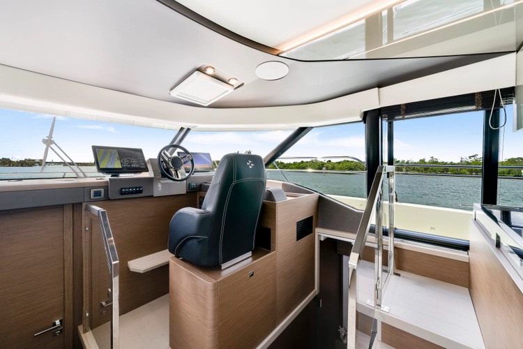 Double Life Yacht Photos Pics 