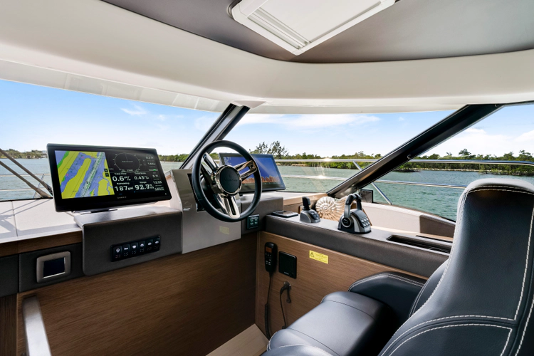 Double Life Yacht Photos Pics 