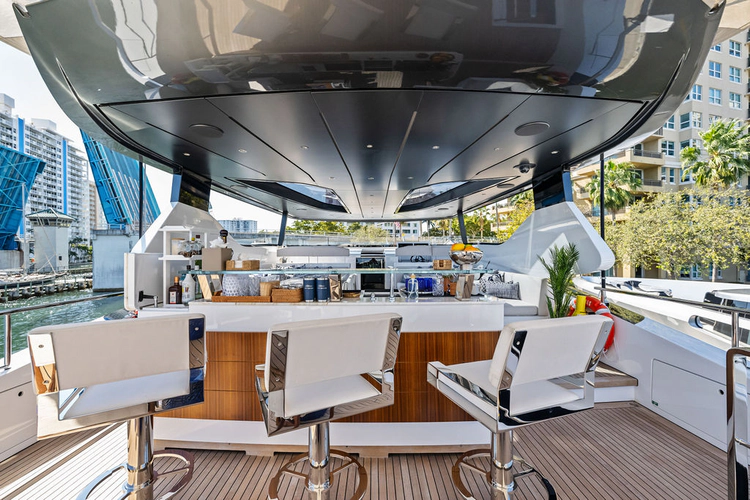 Artemis Yacht Photos Pics 