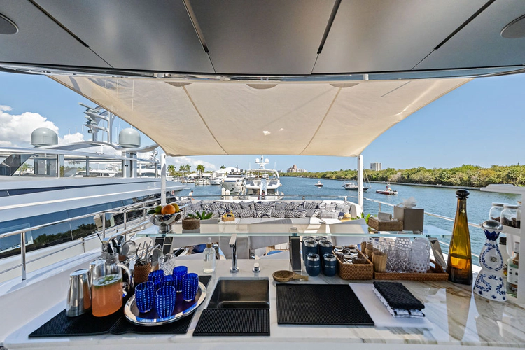 Artemis Yacht Photos Pics 