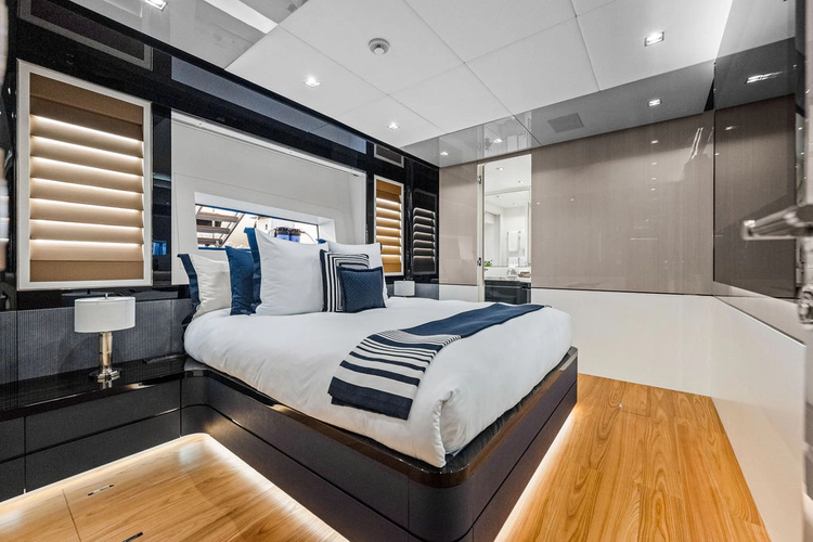 Artemis Yacht Photos Pics 