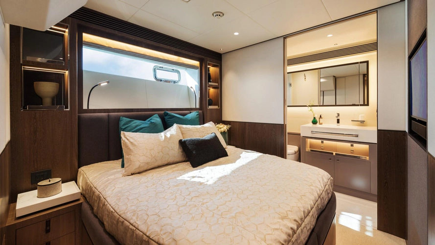 Happy Heart Yacht Photos Pics 