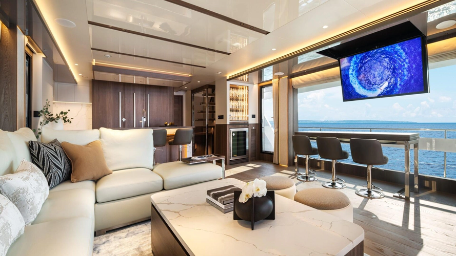 Happy Heart Yacht Photos Pics 