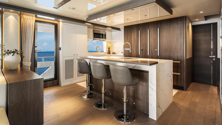 Happy Heart Yacht Photos Pics 