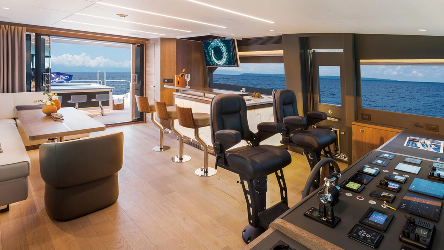 Happy Heart Yacht Photos Pics 